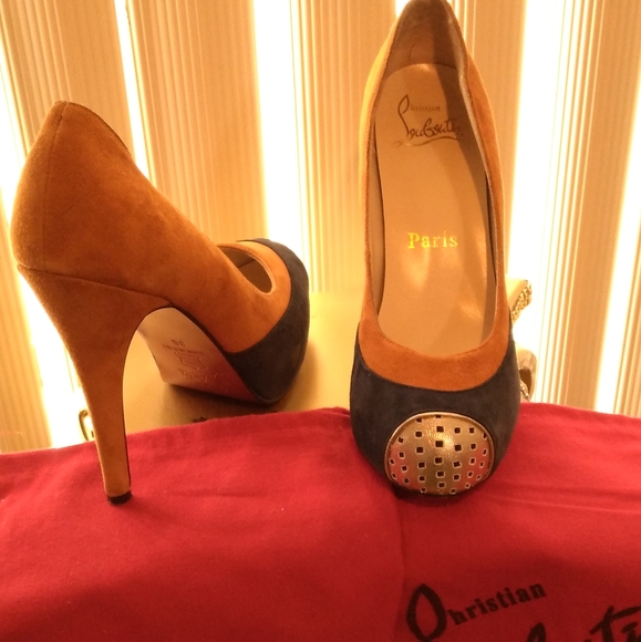 Shoes - Picture 5 of 8